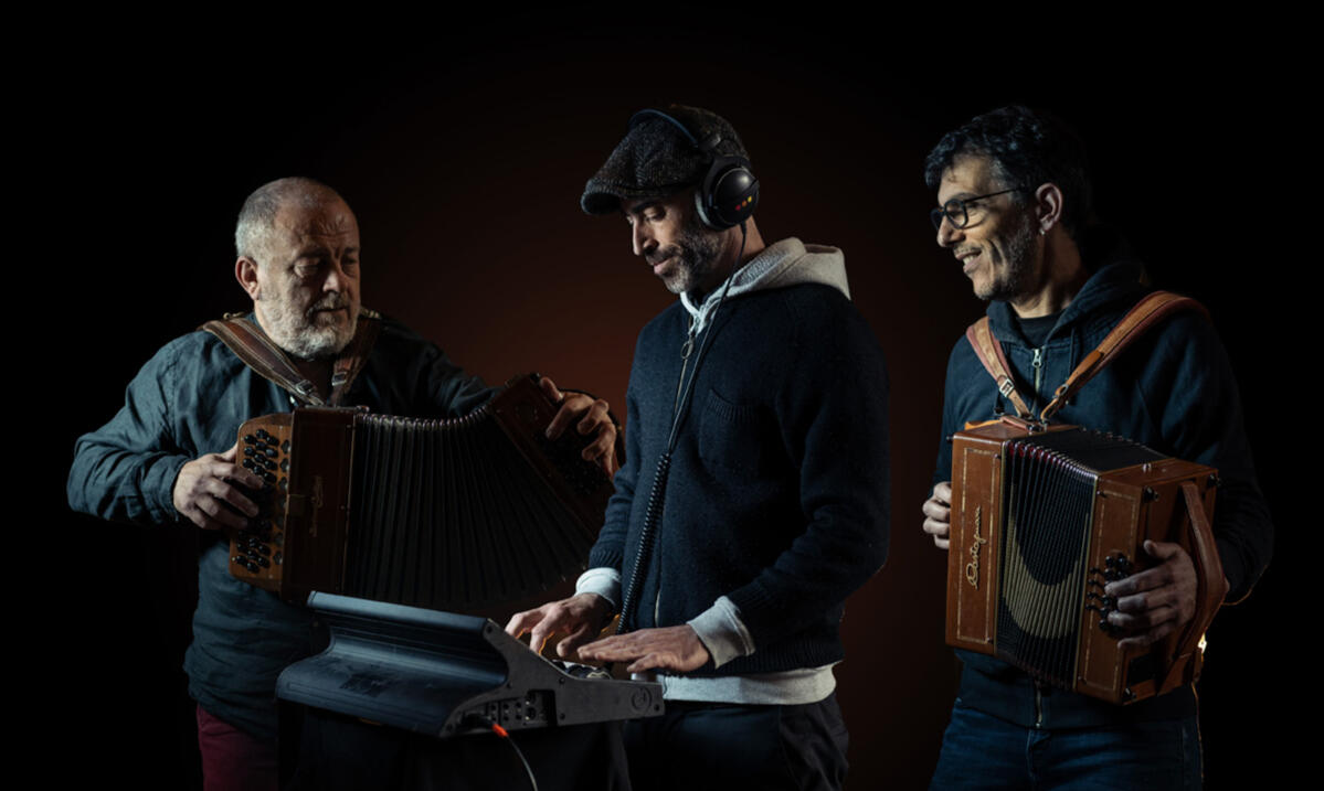 Groove Factory : electro accordion folk